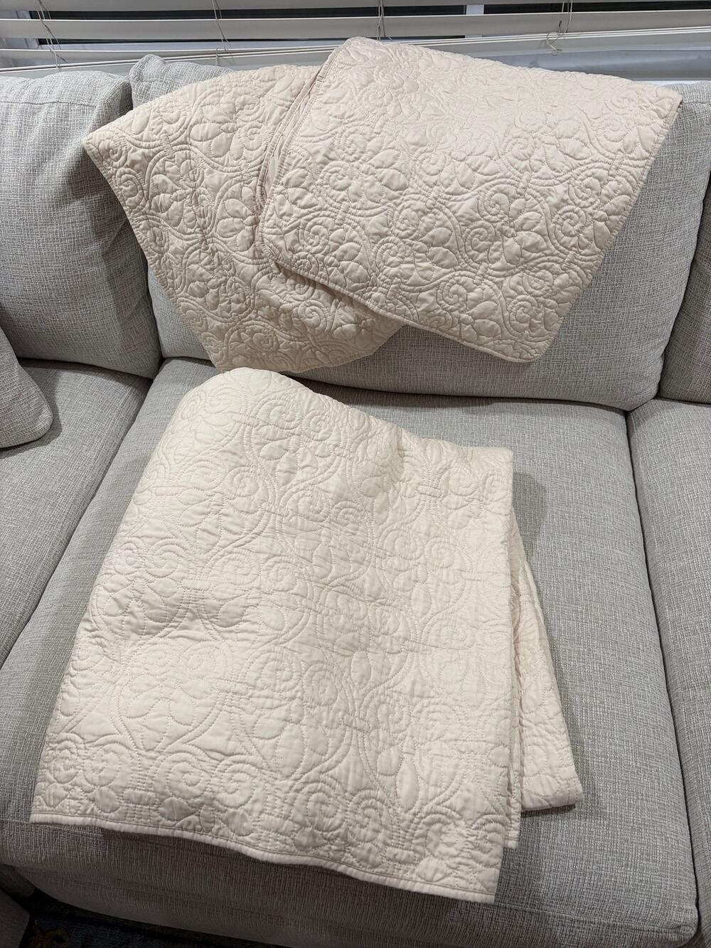 Madison Park "Quebec" Quilted 3-Pc. Bedspread Set, King (smoke free)